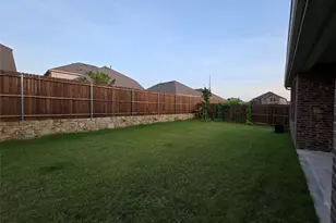 10108 Boxwood Wy, Aubrey, TX 76227 - Photo 35