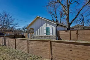 313 Fair Ave, Gainesville, TX 76240 - Photo 5