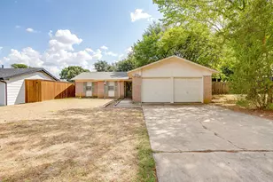1116 Woodbrook St, Arlington, TX 76011 - Photo 1
