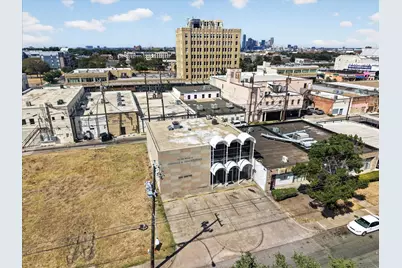 329 Centre Street, Dallas, TX 75208 - Photo 29