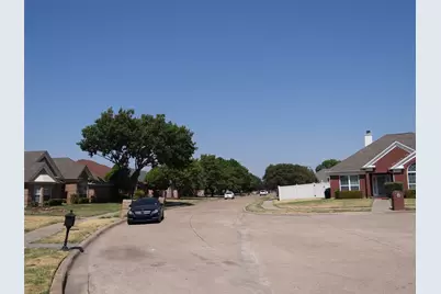 1329 Woodthorpe Drive, Mesquite, TX 75181 - Photo 5