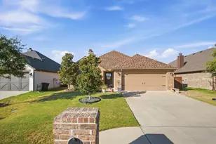 1432 Town Creek Cir, Weatherford, TX 76086 - Photo 3