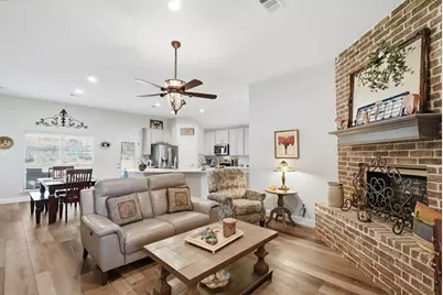 1432 Town Creek Circle, Weatherford, TX 76086 - Photo 5