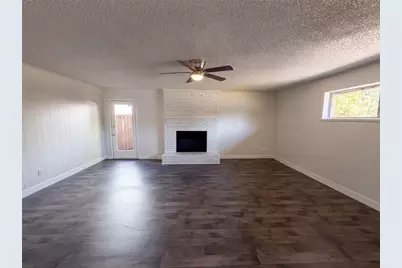 8540 Foxwood Lane, Dallas, TX 75217 - Photo 15