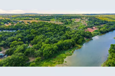 8704 Frontier Court, Granbury, TX 76048 - Photo 9