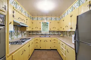 8704 Frontier Ct, Granbury, TX 76048 - Photo 23