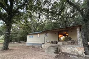8704 Frontier Ct, Granbury, TX 76048 - Photo 13