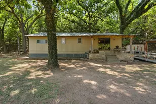 8704 Frontier Ct, Granbury, TX 76048 - Photo 19
