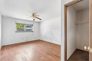 2217 Lockwood Dr, Carrollton, TX 75007 - Photo 9