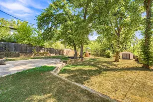 924 Wade Dr, Bedford, TX 76022 - Photo 33