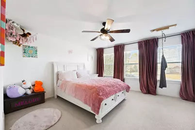 7536 Brentwood Stair Road, Fort Worth, TX 76112 - Photo 15
