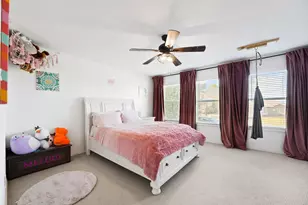 7536 Brentwood Stair Rd, Fort Worth, TX 76112 - Photo 15
