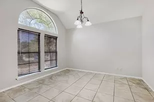 1104 Irwin Dr, Hurst, TX 76053 - Photo 9