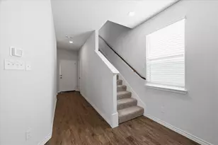 5721 Topwater Trl, Fort Worth, TX 76119 - Photo 15