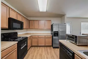 7408 Lazy Spur Blvd, Fort Worth, TX 76131 - Photo 5