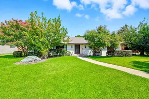 5857 Charlestown Dr, Dallas, TX 75230 - Photo 3