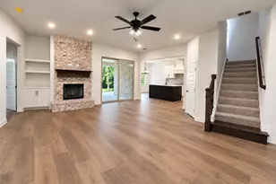421 McAlpine Dr, Springtown, TX 76082 - Photo 7