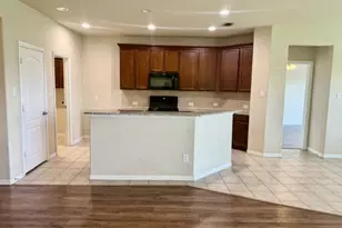 917 Bird Creek Dr, Little Elm, TX 75068 - Photo 11