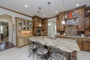 405 Dallas St, Argyle, TX 76226 - Photo 9