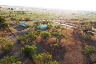 1010 Co Rd 136A, Terrell, TX 75161 - Photo 3