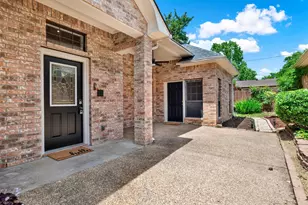 1407 W Mulberry St, Sherman, TX 75092 - Photo 3