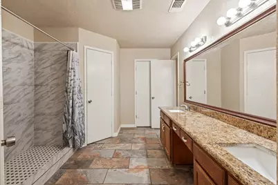 6229 Maple Springs Drive, Arlington, TX 76001 - Photo 9