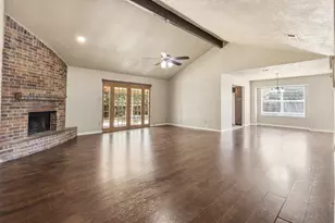 6229 Maple Springs Dr, Arlington, TX 76001 - Photo 11