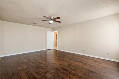 6229 Maple Springs Drive, Arlington, TX 76001 - Photo 7