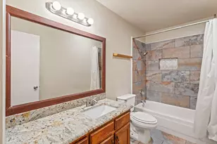 6229 Maple Springs Dr, Arlington, TX 76001 - Photo 17