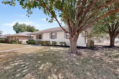 3938 Roanoke Drive, Garland, TX 75041 - Photo 23