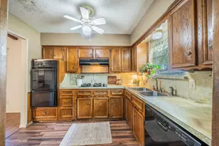 1517 Meadow Ct, Midlothian, TX 76065 - Photo 11