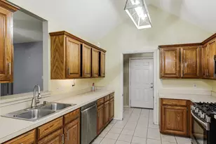 709 Mack Dr, Denton, TX 76209 - Photo 7