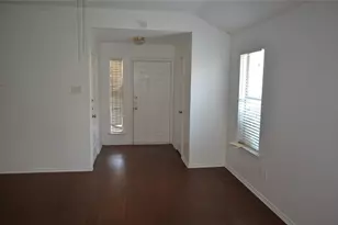 532 Majestic Park Ln, Cedar Hill, TX 75104 - Photo 3