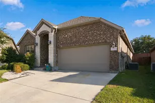 5832 Canyon Oaks Ln, Fort Worth, TX 76137 - Photo 3