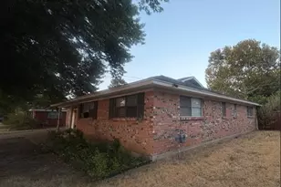 7813 Chantilly Ln, Fort Worth, TX 76134 - Photo 15
