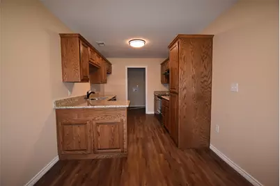 104 N Jordan Street #B, Whitesboro, TX 76273 - Photo 5
