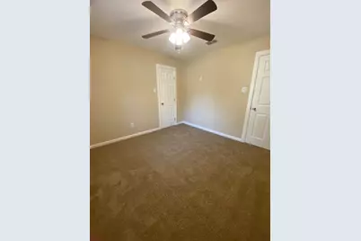 401 N Neathery Avenue, Collinsville, TX 76233 - Photo 13