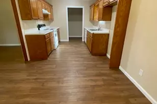 401 N Neathery Ave, Collinsville, TX 76233 - Photo 7