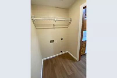 401 N Neathery Avenue, Collinsville, TX 76233 - Photo 9