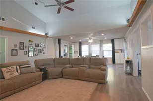 124 Freese Dr, Sanger, TX 76266 - Photo 17
