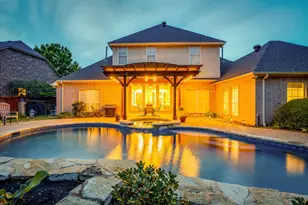 912 Thomas Crossing Dr, Fort Worth, TX 76028 - Photo 25