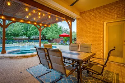 912 Thomas Crossing Drive, Fort Worth, TX 76028 - Photo 17