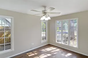 813 Chaparral Ct, Bedford, TX 76022 - Photo 5