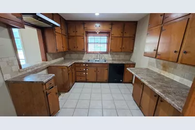 813 Chaparral Court, Bedford, TX 76022 - Photo 7