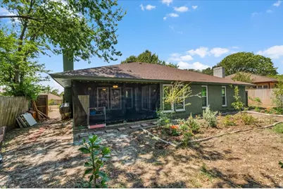 208 Pebblestone Drive, Benbrook, TX 76126 - Photo 33
