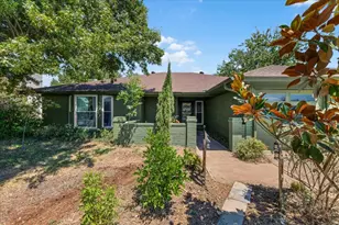 208 Pebblestone Dr, Benbrook, TX 76126 - Photo 3