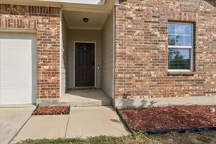 513 Leeward Ln, Crowley, TX 76036 - Photo 3