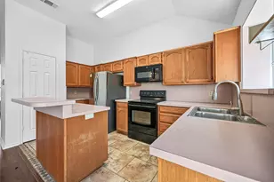 2114 Lattimore St, Denton, TX 76209 - Photo 7