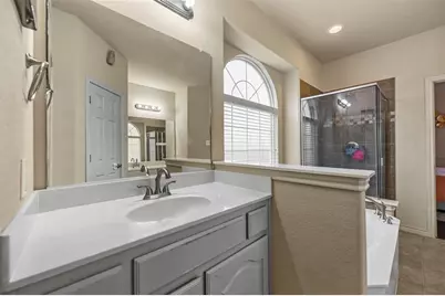 5612 Spirit Lake Drive, Fort Worth, TX 76179 - Photo 9