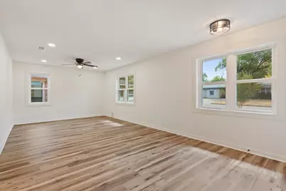 813 N 57th Street, Waco, TX 76710 - Photo 5